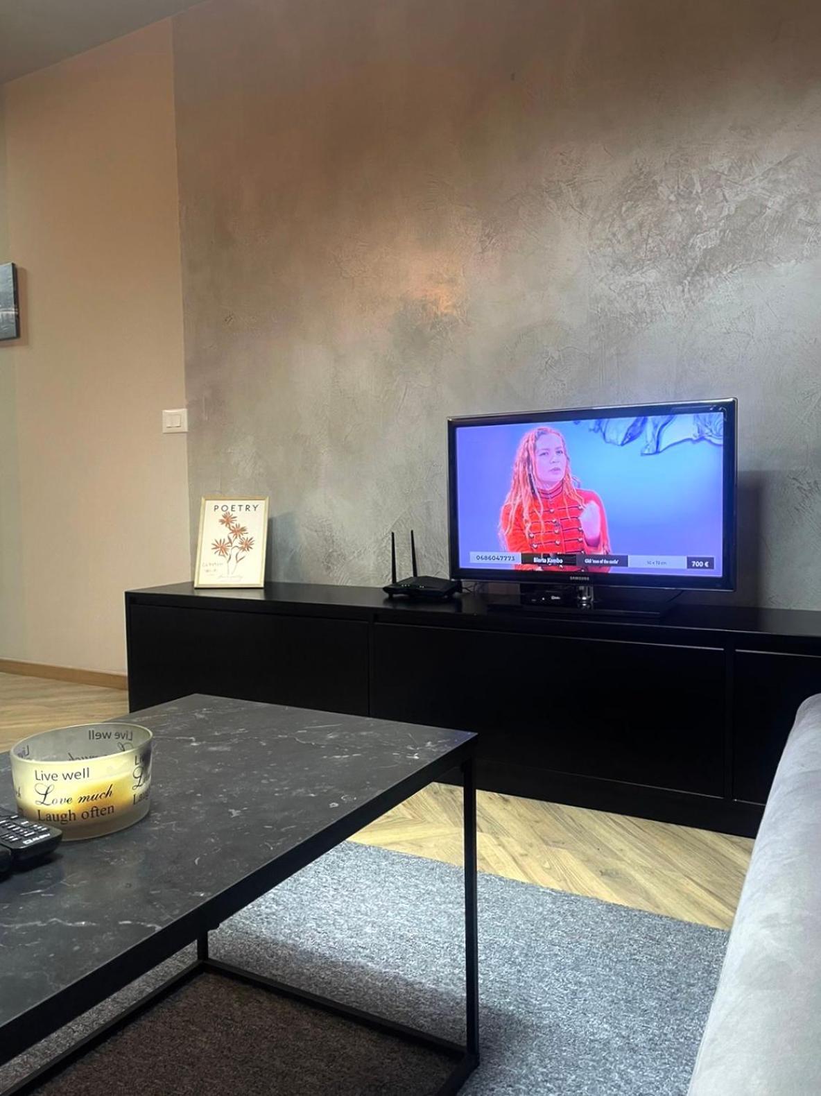Dea'S Apartment: Hidden Gem 티라나 외부 사진